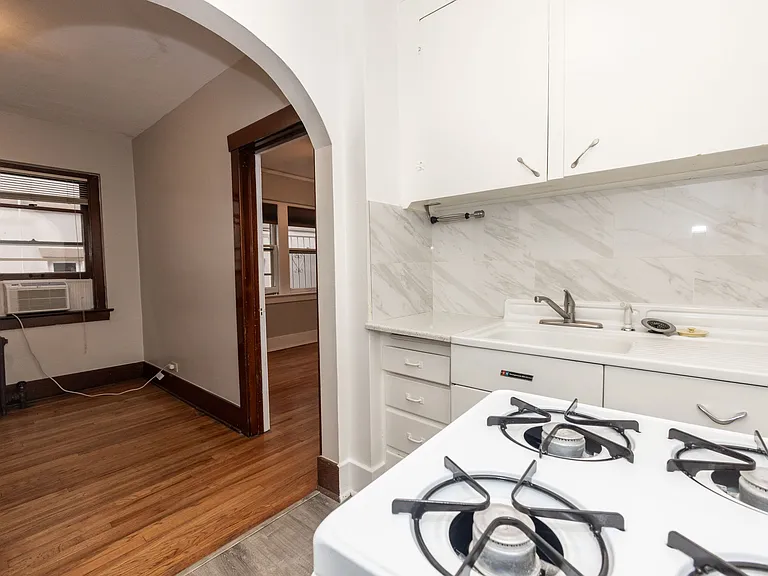 1026 Washington Street — Photo 12