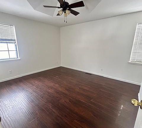 4th image of 925 Josela Ct