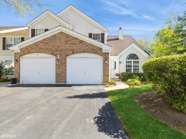 888 W Princeton Cir, Island Lake, IL 60042