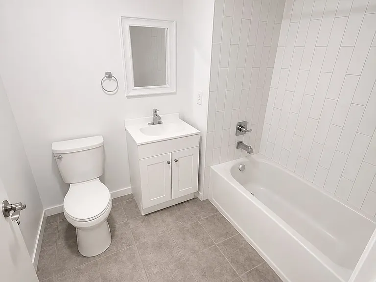 185 Cedar St — Photo 5