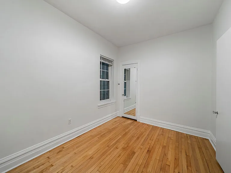 2629 N Troy St #1 — Photo 11