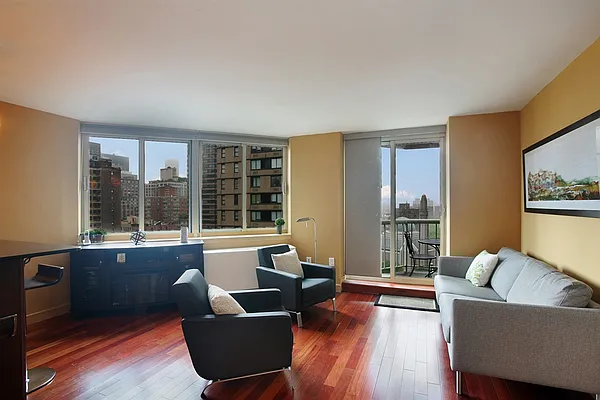 Sold by Corcoran | media 14