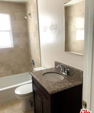 5th image of 137 S Crescent Dr APT 6
