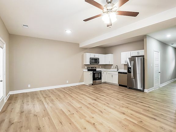 5th image of 3385 Polly Dr #34