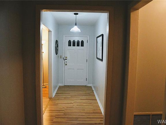3rd image of 17 Country Club Hls #B