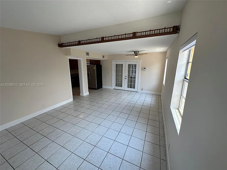 4410 SW 39th St — Photo 5