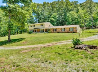 8341 Salt Pond Rd, Troutville, VA 24175