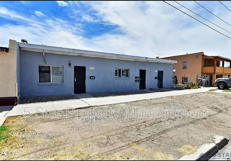1908A Olive Ave — Photo 1