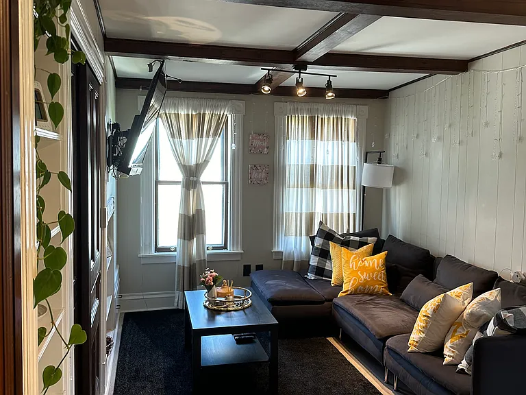 146 W Main St #3 — Photo 2