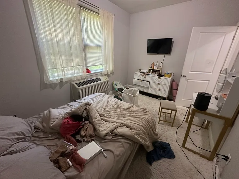 1924 N 18th St #2R — Photo 9
