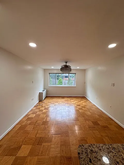 1 bed, 700 sqft, $2,350 — Photo 3