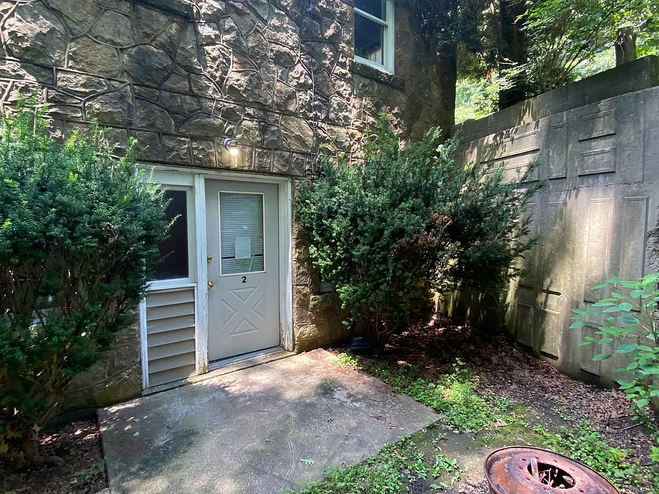 570 Herman Rd #2