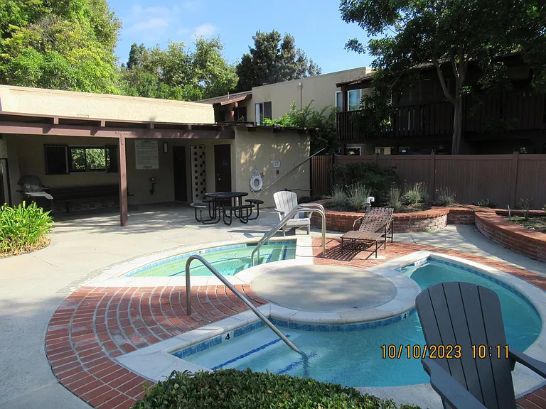1030 W Macarthur Blvd #154 — Photo 27