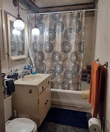 3rd image of 2615 Grandview Blvd
