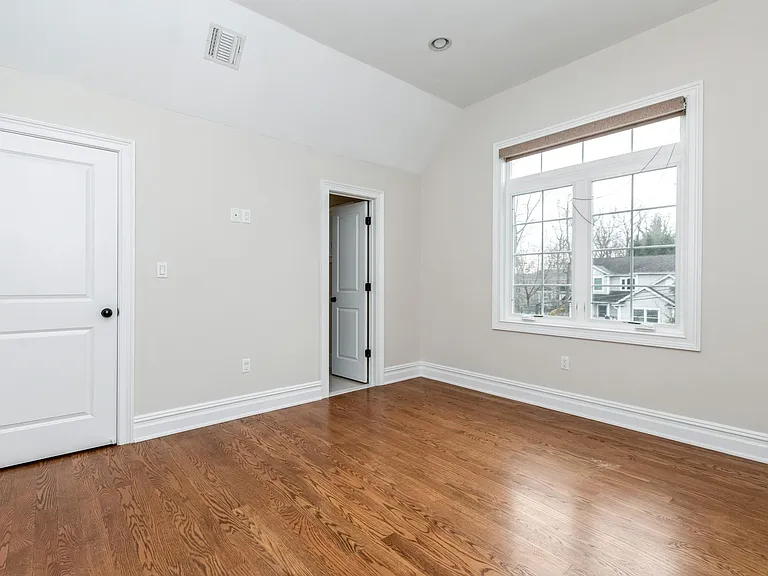 15 Woodland Rd — Photo 22