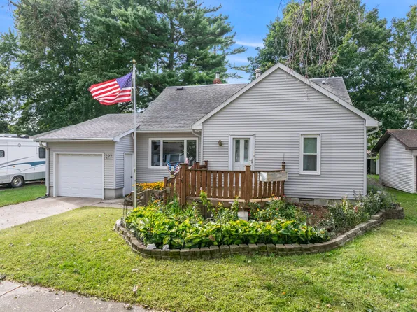327 2nd St NW, Blooming Prairie, MN 55917