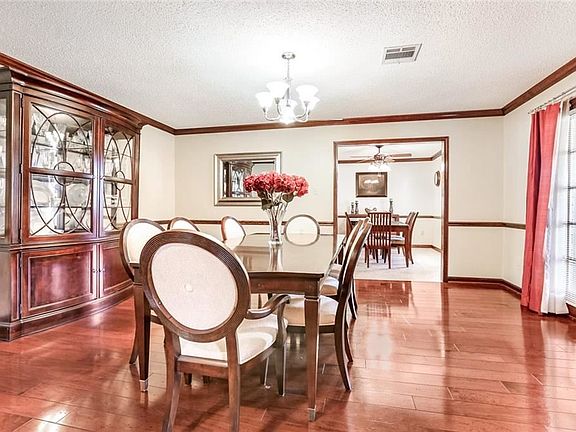 5th image of 3833 Lake Huron Dr