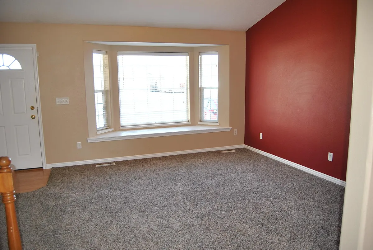 Building Photo - 3822 S Ridgeview Cir