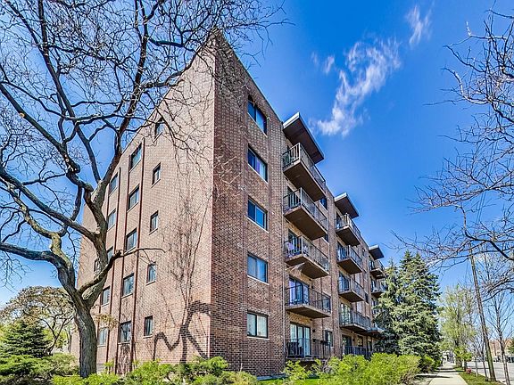 3rd image of 6525 N Nashville Ave #5A