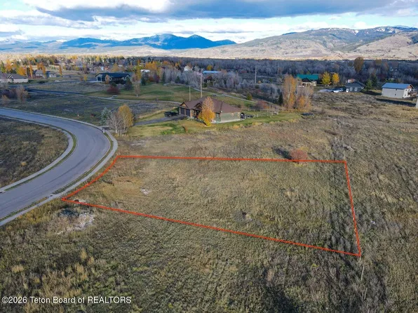 1004 Dusty Trl, Driggs, ID 83422