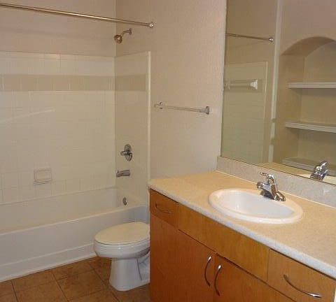 3rd image of 8290 Gate Pkwy W Unit 1007