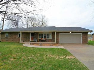 8399 Paulie Dr, Newburgh, IN 47630