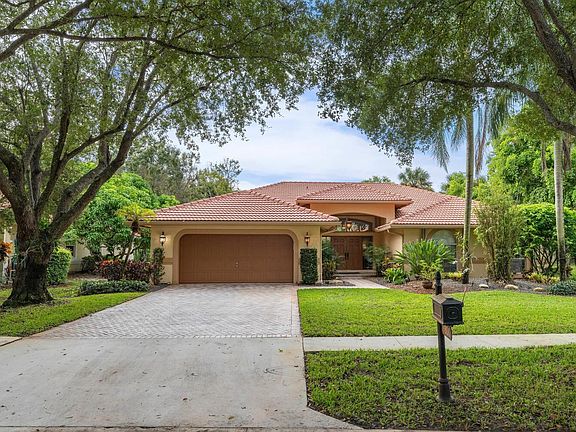 2nd image of 6800 NW 70th Place