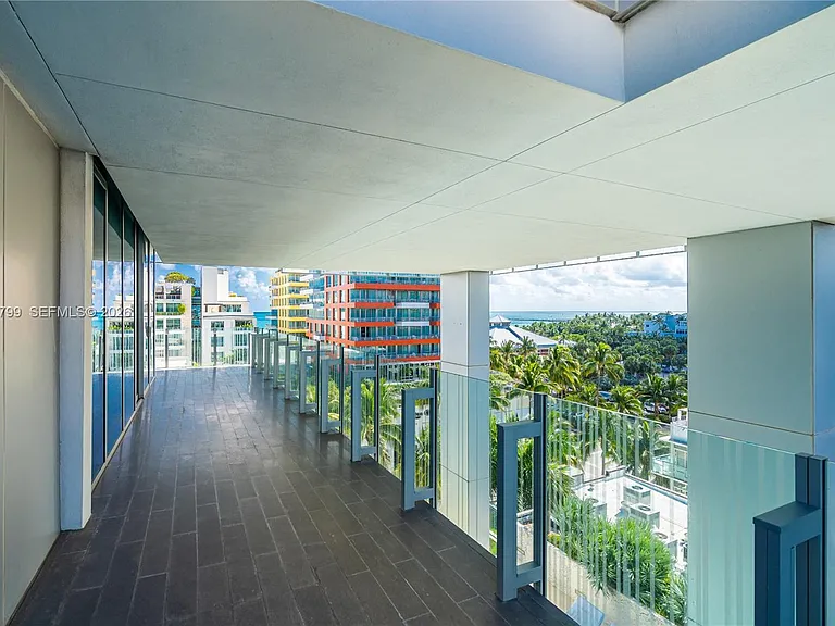 120 Ocean Dr #700 — Photo 33