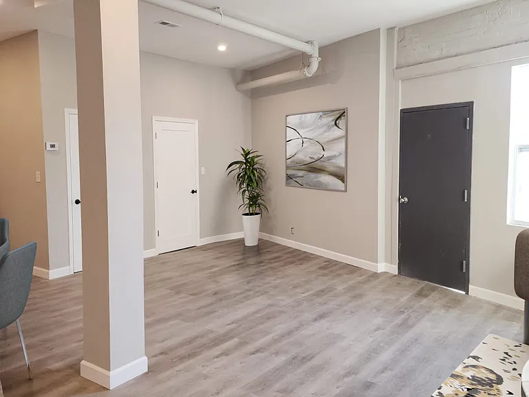1609 N Broadway St #D — Photo 3