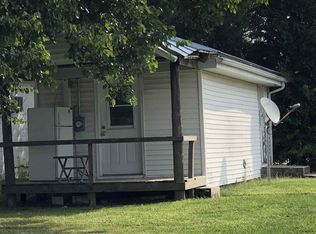 201 W 5th St, Earl Park, IN 47942