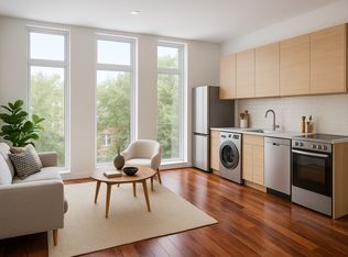 26-35 14th St #3R, Astoria, NY 11102