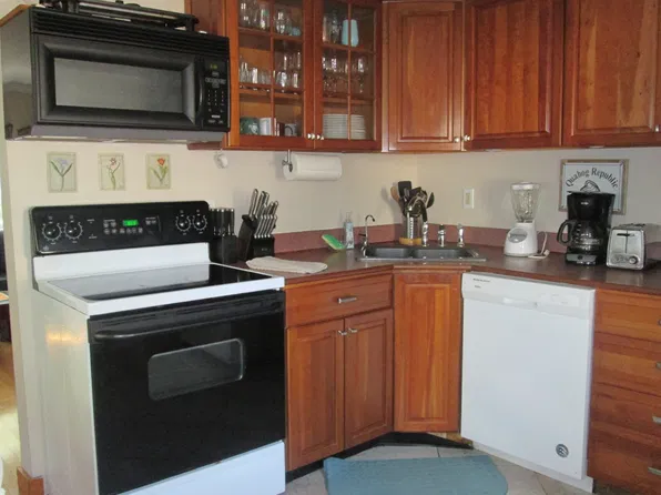 16 Harrington St, East Falmouth, MA 02536