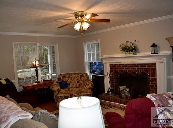 2nd image of 1505 Summit Chase Dr