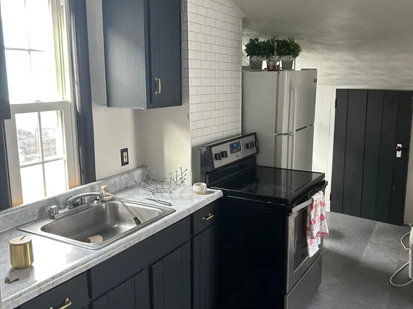 175 William St #2, New Bedford, MA 02740