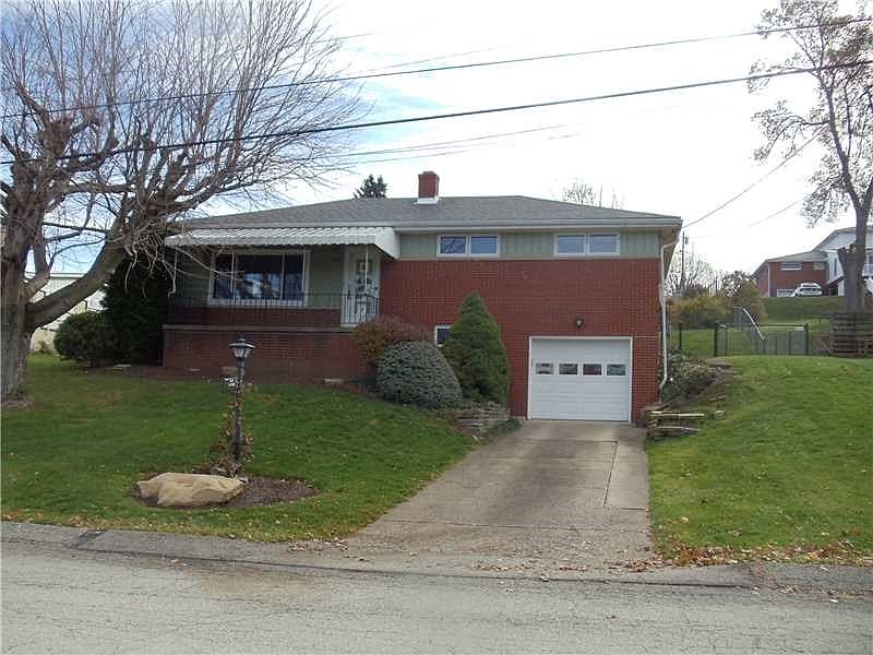 1st image of 525 Hickory Dr