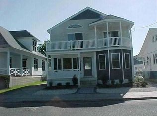 106 E Orchid Rd, Wildwood Crest, NJ 08260