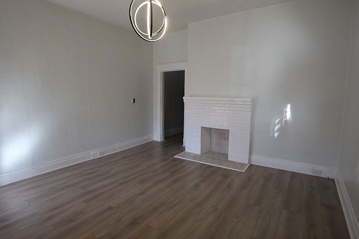2nd image of 719 Cramer Ave