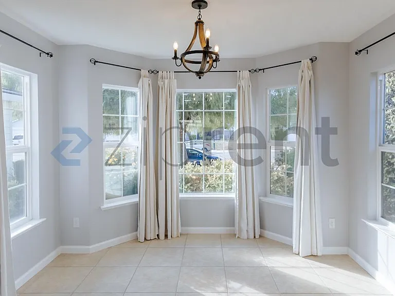 1465 Valley Glen Dr — Photo 9