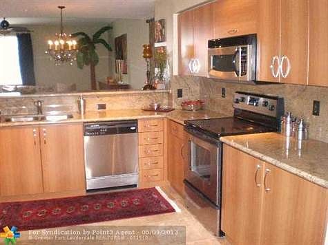 3rd image of 350 NE 3rd St APT B