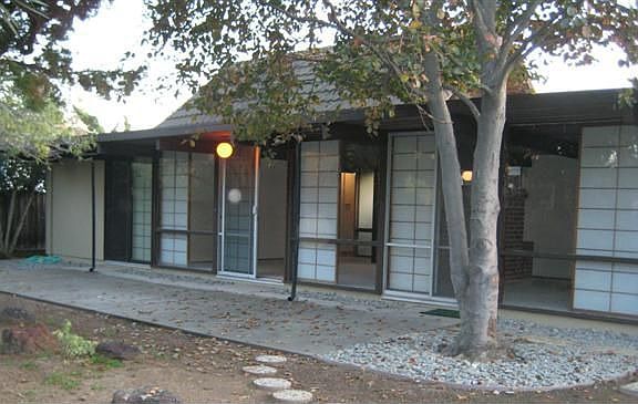5th image of 851 Cumberland Dr