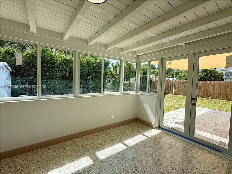 8235 SW 62nd Pl — Photo 8