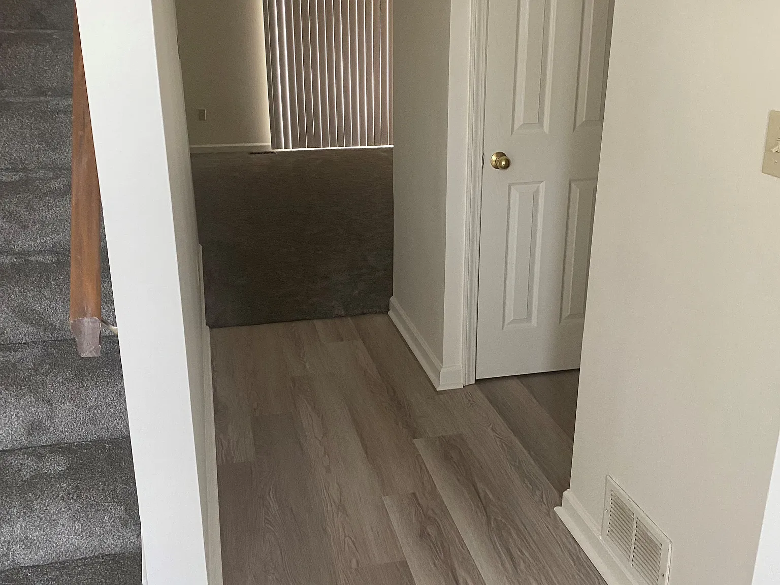 2 bed, 1.5 bath, 1000 sqft, $1,100 — Photo 4