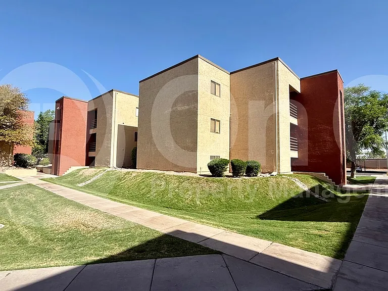 1340 N Recker Rd #245 — Photo 20