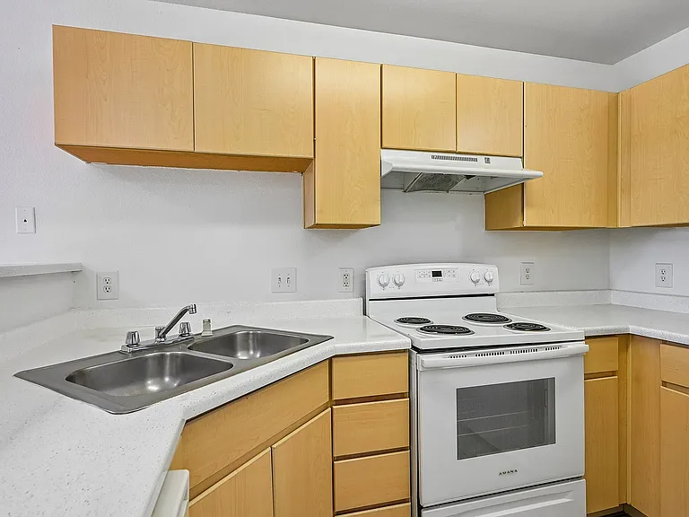 Town Square Townhomes Kitchen