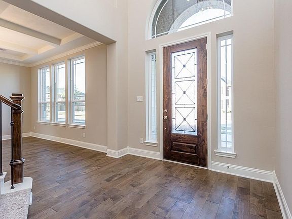 4th image of 28111 Island Manor Ln