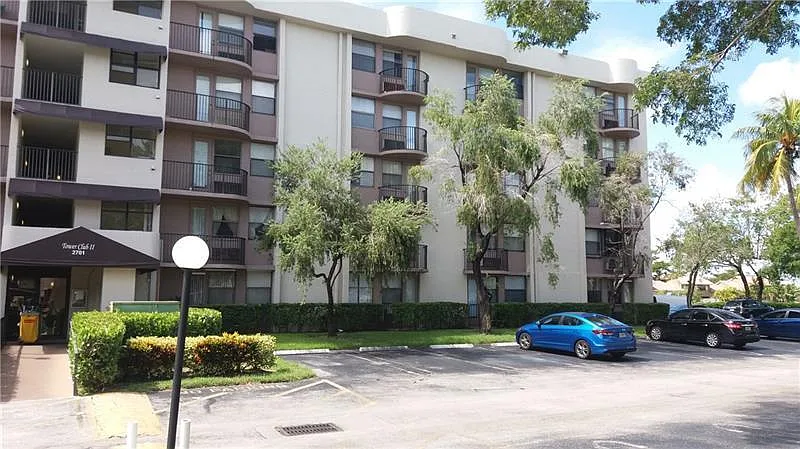 1 bed, 1.0 bath, 619 sqft, $1,350 — Photo 2