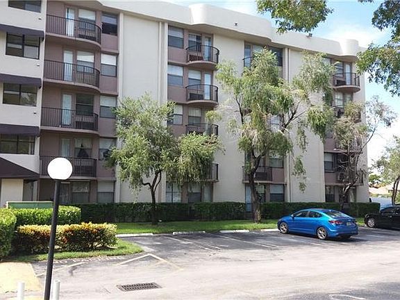2nd image of 2771 Riverside Dr APT 415-A
