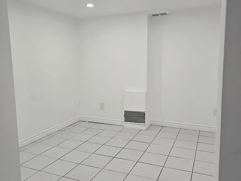 137B Chatham Ave — Photo 13