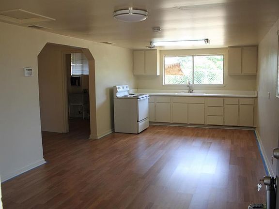 4th image of 1730 E F St