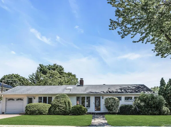 2 Arbor Road, Syosset, NY 11791